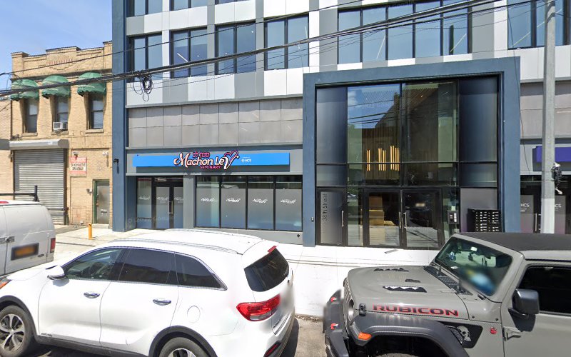 Blink Charging Station EV Charging Station at 1021 38th St