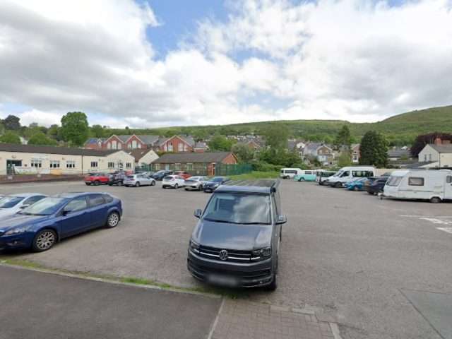 Connected Kerb Charging Station in Caerphilly United Kingdom of Great Britain and Northern Ireland