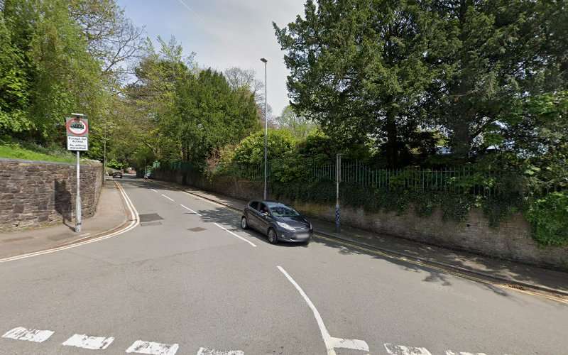 Dragon Charging Station EV Charging Station at 35 Waterloo Rd