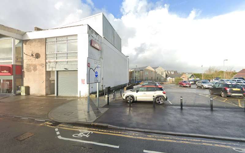 Connected Kerb Charging Station EV Charging Station at Car Park