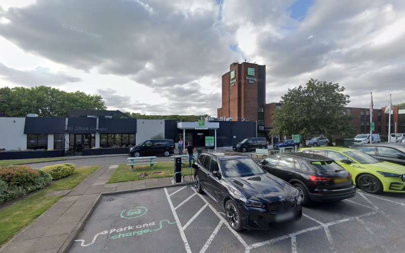 Fuuse Charging Station EV Charging Station at Holiday Inn Brentwood M25