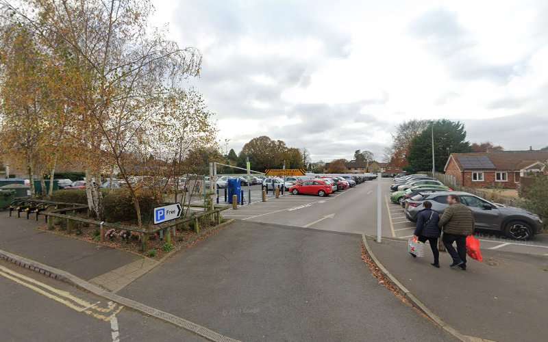 Mer Charging Station EV Charging Station at Theatre St