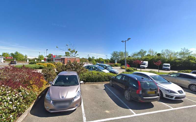 GeniePoint Charging Station EV Charging Station at Premier Inn