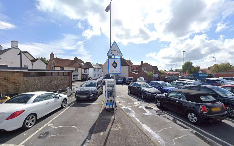 GeniePoint Charging Station EV Charging Station at South St