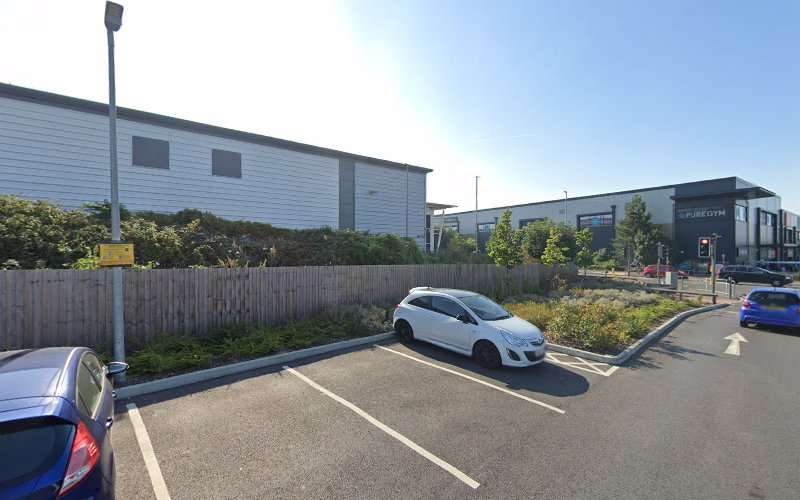 Shell Recharge Charging Station EV Charging Station at Southampton Rd