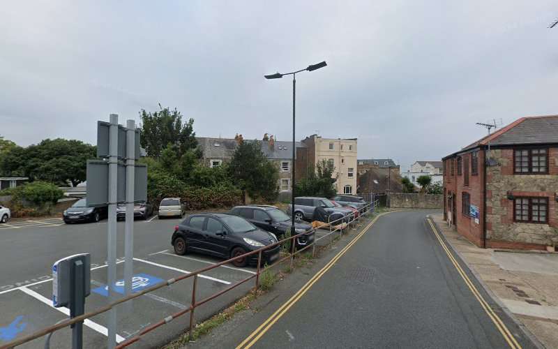 Mer Charging Station EV Charging Station at Car Parks