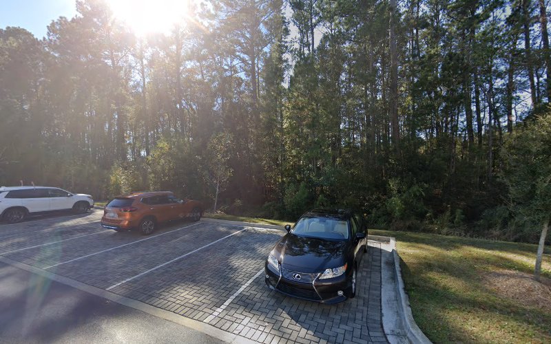 Electric Vehicle Charging Station EV Charging Station at 4428 US-17