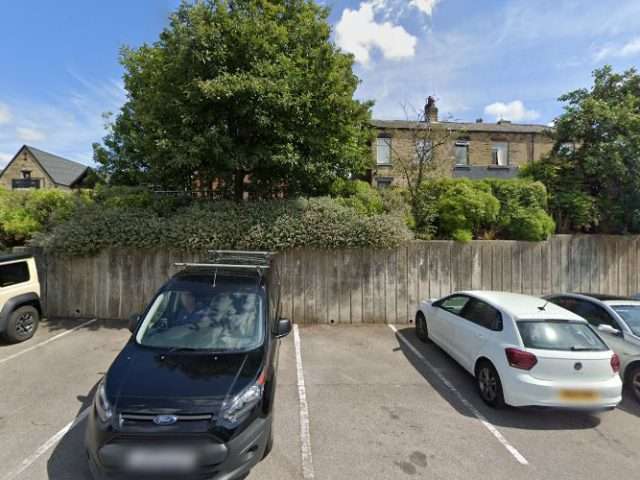 PoGo charge Charging Station in Heckmondwike United Kingdom of Great Britain and Northern Ireland