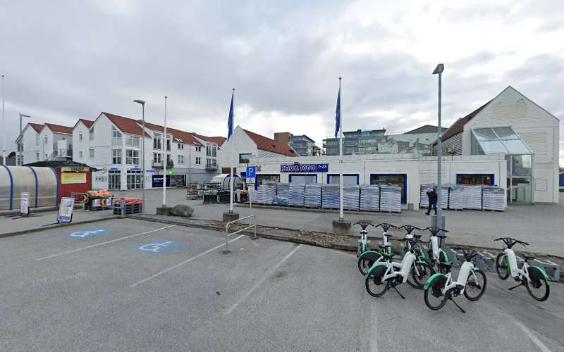 Stavanger Parkering Charging Station EV Charging Station at Hundvågveien 44