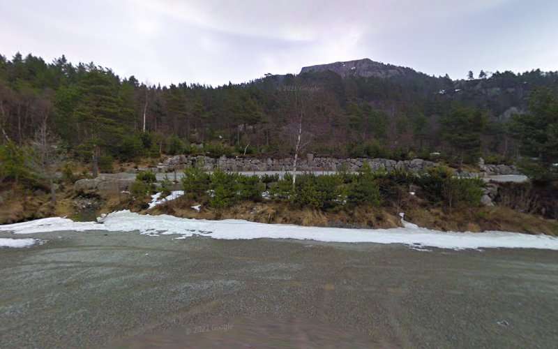 Laddel Charging Station EV Charging Station at Preikestolvegen 521