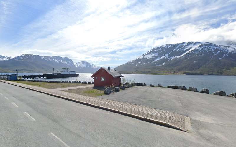 Supercharge Charging Station EV Charging Station at Fv83 KVÆFJORD BORKENES