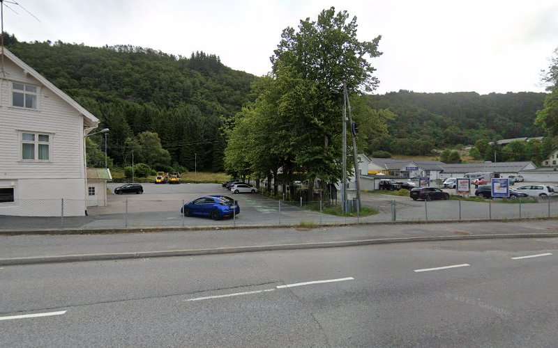Electric Vehicle Charging Station EV Charging Station at 2 Kyrkjehaugen FJELL
