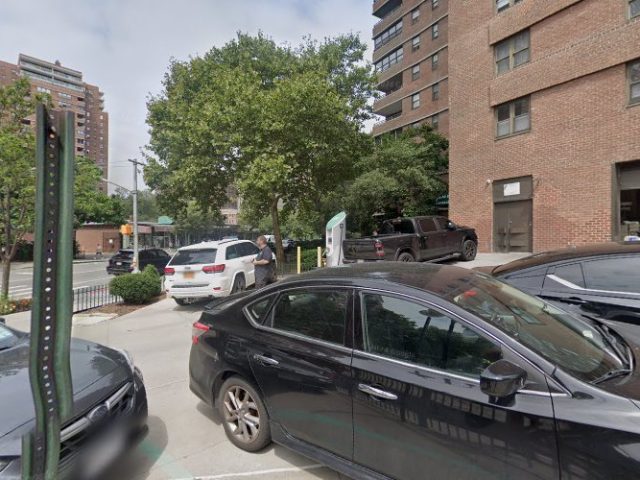 Electric Vehicle Charging Station in New York New York