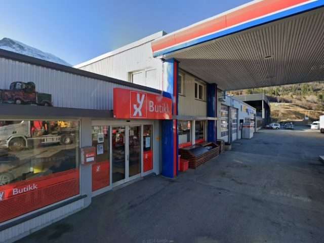 Powered by E.ON Drive & Clever Charging Station in Vang i Valdres Norway 2975