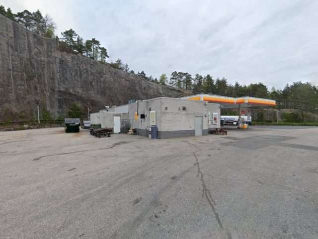 Shell Recharge Charging Station in Kristiansand Norway 4628