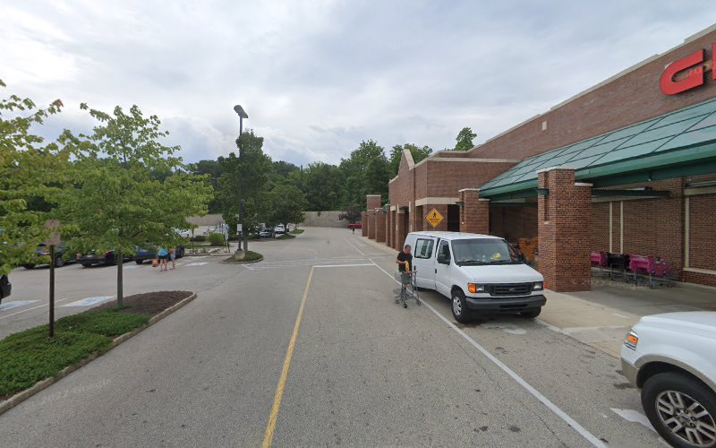 Shell Recharge Charging Station EV Charging Station at 2350 Susquehanna Rd