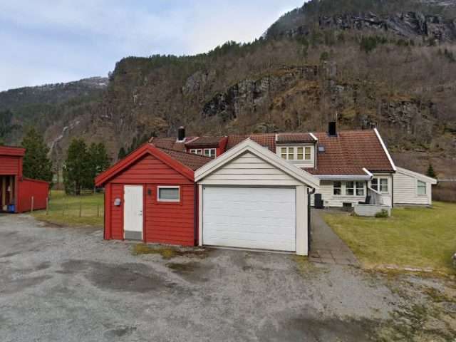 Lars Ørjan Nese Charging Station in Modalen Norway 5729