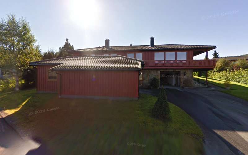 EMES Charging Station EV Charging Station at Skatvegen 11