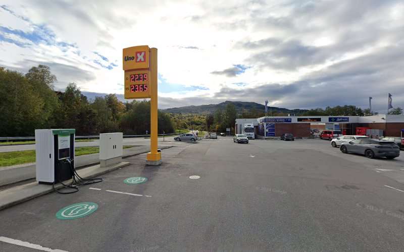 Eviny Charging Station EV Charging Station at Øravegen 4