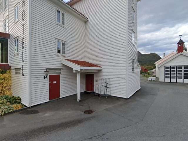 Tesla Destination Charger in Angvik Norway 6636