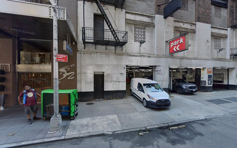 ChargePoint Charging Station EV Charging Station at 225 W 49th St