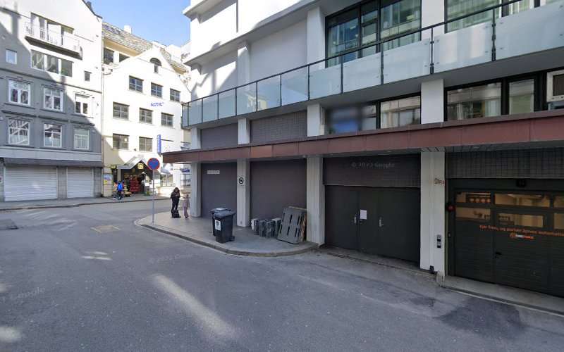 Tesla Destination Charger EV Charging Station at Nedre Ole Bulls plass 4