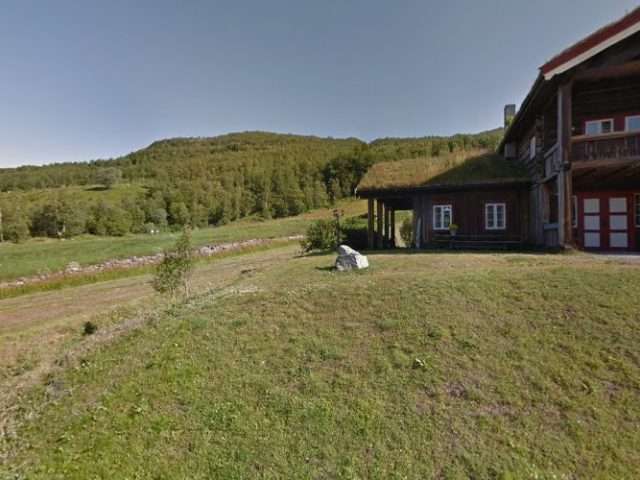 Tesla Destination Charger in Lønset Norway 7342