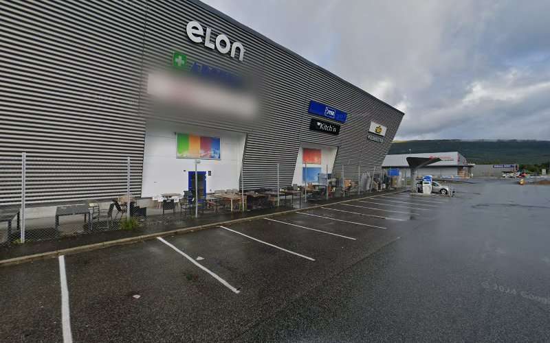 Mer Charging Station EV Charging Station at Terminalveien 5