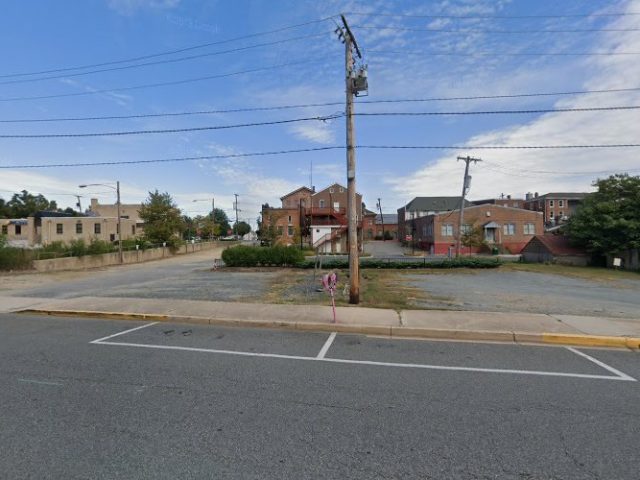 Electric Vehicle Charging Station in Elkton Maryland