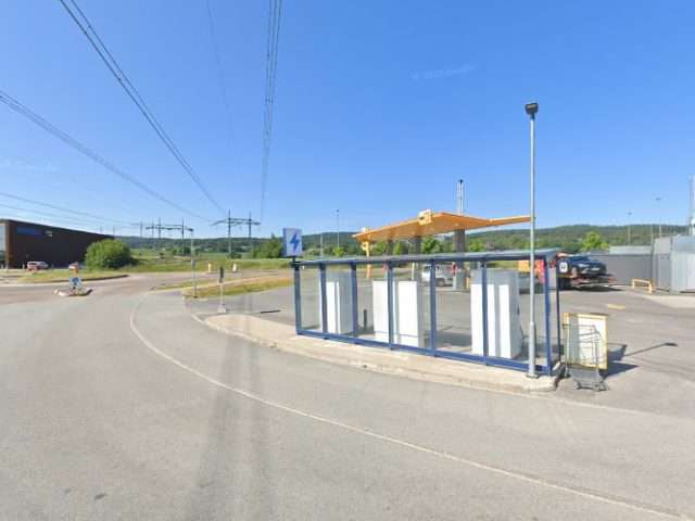 Supercharge Charging Station in Skedsmo Norway 2013