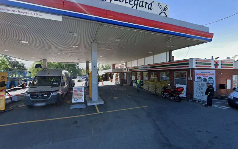 Uno-X eMobility Charging Station EV Charging Station at Meierigata 3