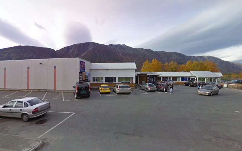 Uno-X Charging Station EV Charging Station at Nyrudvegen 1