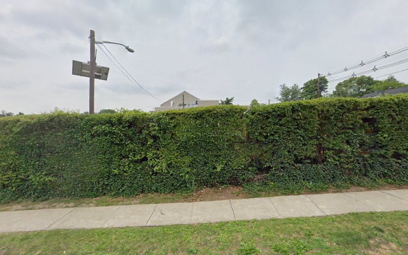 ChargePoint Charging Station EV Charging Station at 201 Valley Rd