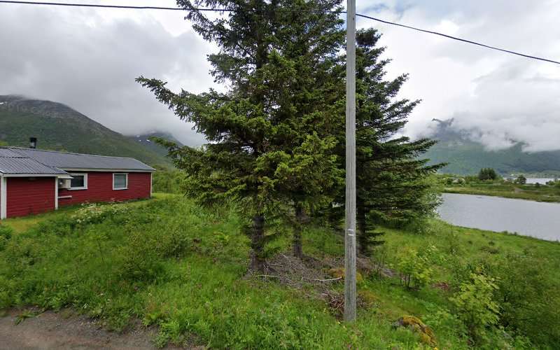 Tesla Destination Charger EV Charging Station at Rulten Lodge