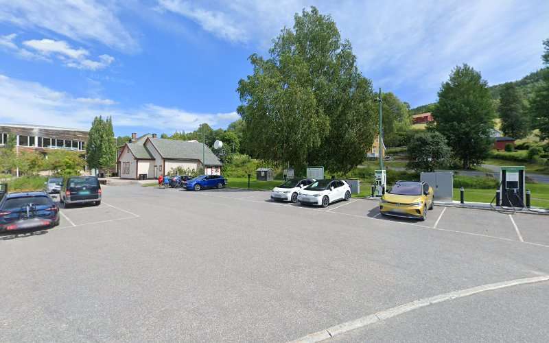 Eviny Charging Station EV Charging Station at Gata 5