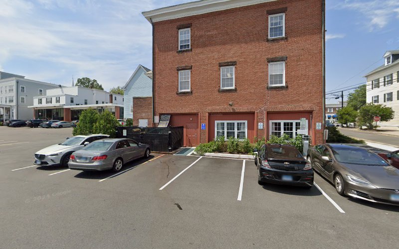 Electric Vehicle Charging Station EV Charging Station at 400 Main St