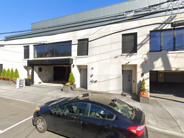 Electric Vehicle Charging Station in Bayonne New Jersey