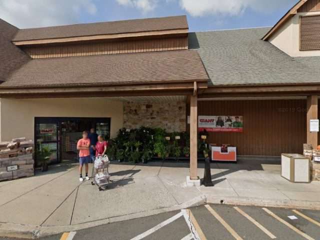 Shell Recharge Charging Station in Yardley Pennsylvania