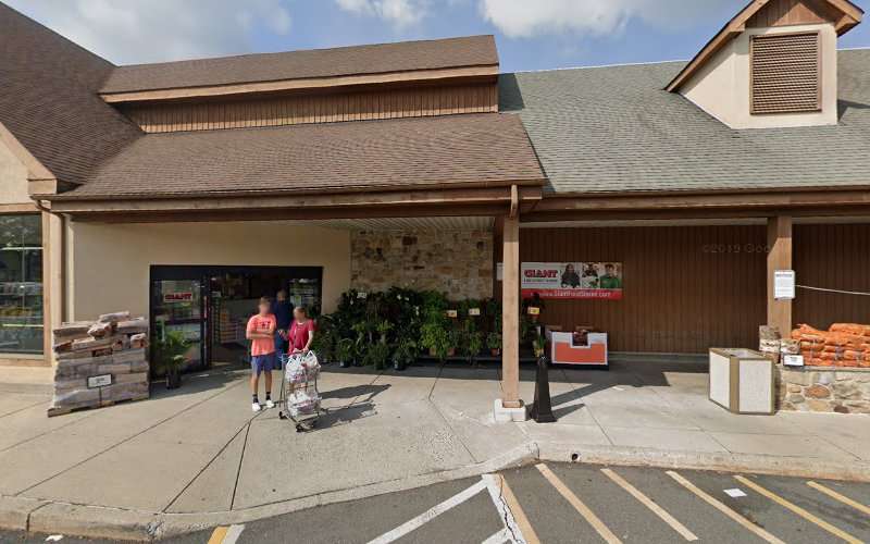 Shell Recharge Charging Station EV Charging Station at 700 Stony Hill Rd