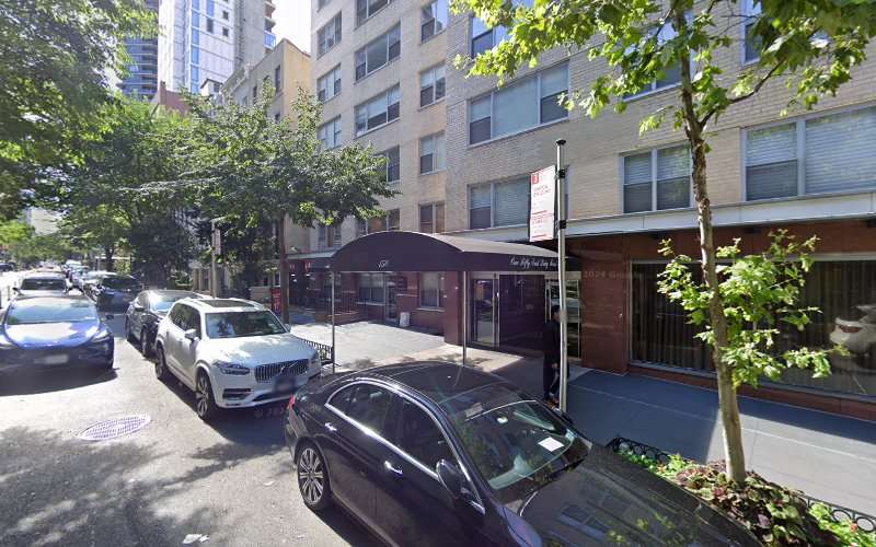 ViaLynk Charging Station EV Charging Station at 150 E 61st St