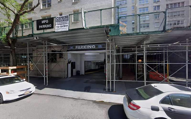 Blink Charging Station EV Charging Station at 178 W 68th St