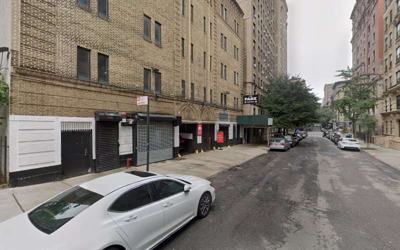 ViaLynk Charging Station EV Charging Station at 204 W 101st St