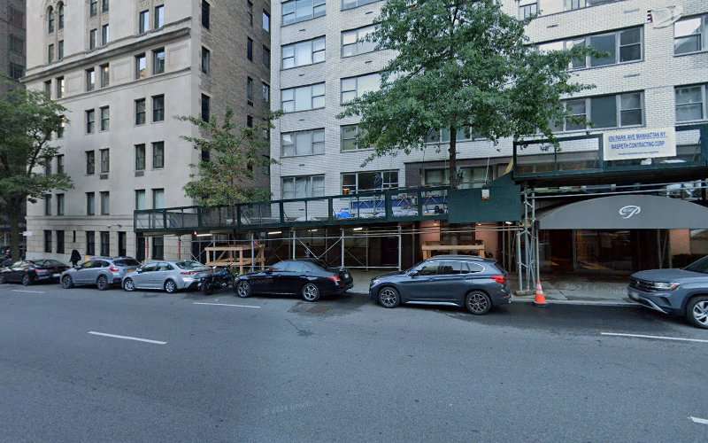 ViaLynk Charging Station EV Charging Station at 650 Park Ave