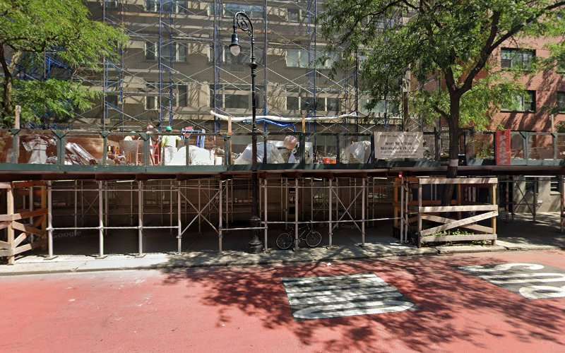 ViaLynk Charging Station EV Charging Station at 11 East 86th St