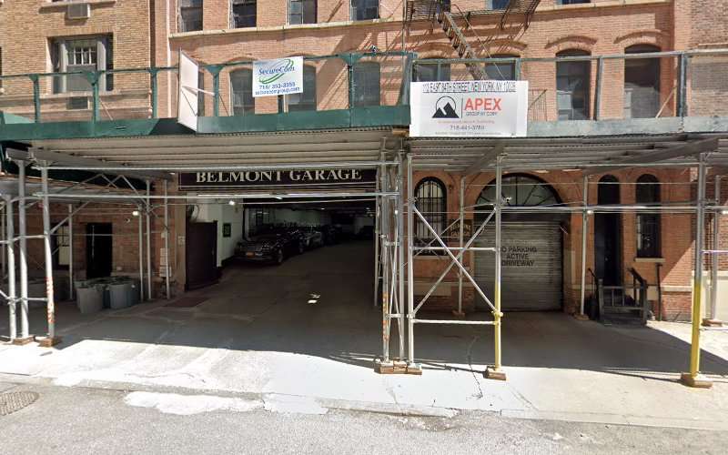 ViaLynk Charging Station EV Charging Station at 113 E 84th St