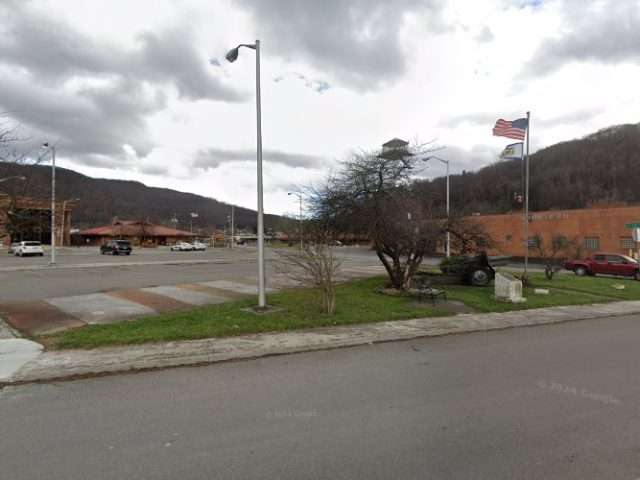Electric Vehicle Charging Station in Richwood West Virginia