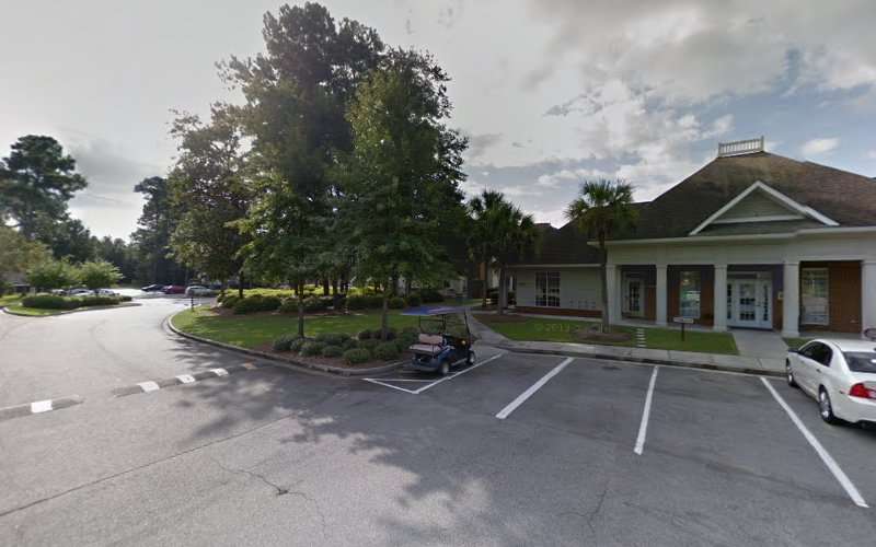 Blink Charging Station EV Charging Station at 3925 N Oak Street Extension