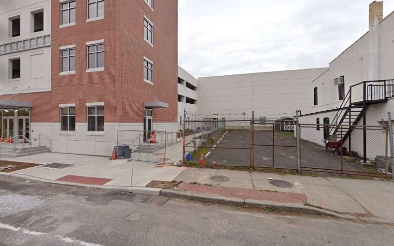 ChargePoint Charging Station EV Charging Station at 1 Jackson Sq