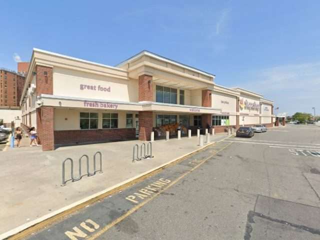Shell Recharge Charging Station in Arverne New York
