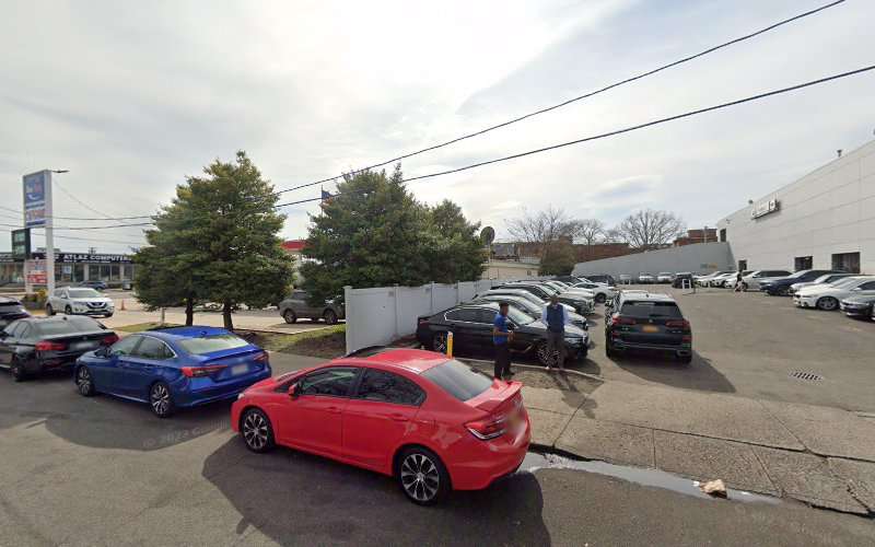 ChargePoint Charging Station EV Charging Station at 100 Cleveland Ave